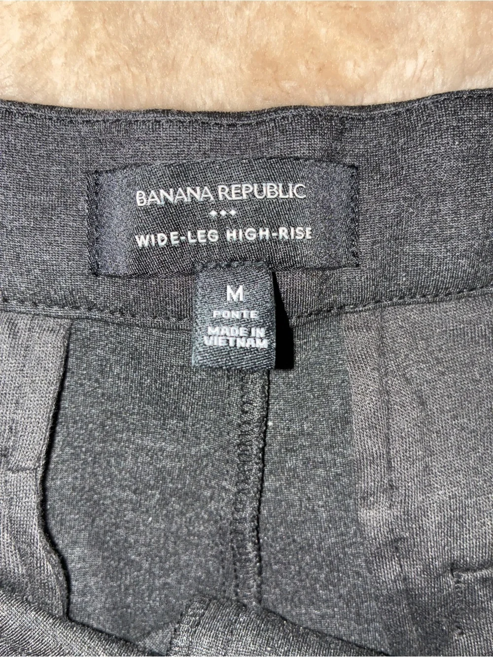 Like‎ New Banana Republic High-rise Wide Leg Ponte Pull on Pant Sz M